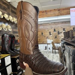 garganta coco café boot 