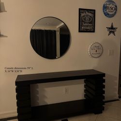 Console And Mirror 