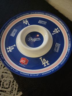 DODGERS CHIPS AND DIP PLATTER