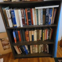 FREE BOOKS MONDAY 9am