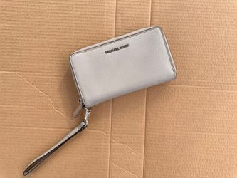 Michael Kors Zip Wallet Wristlet