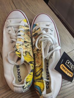 Women's Size 8 Converse Chuck Taylor All-Star Limited Edition Multicolor