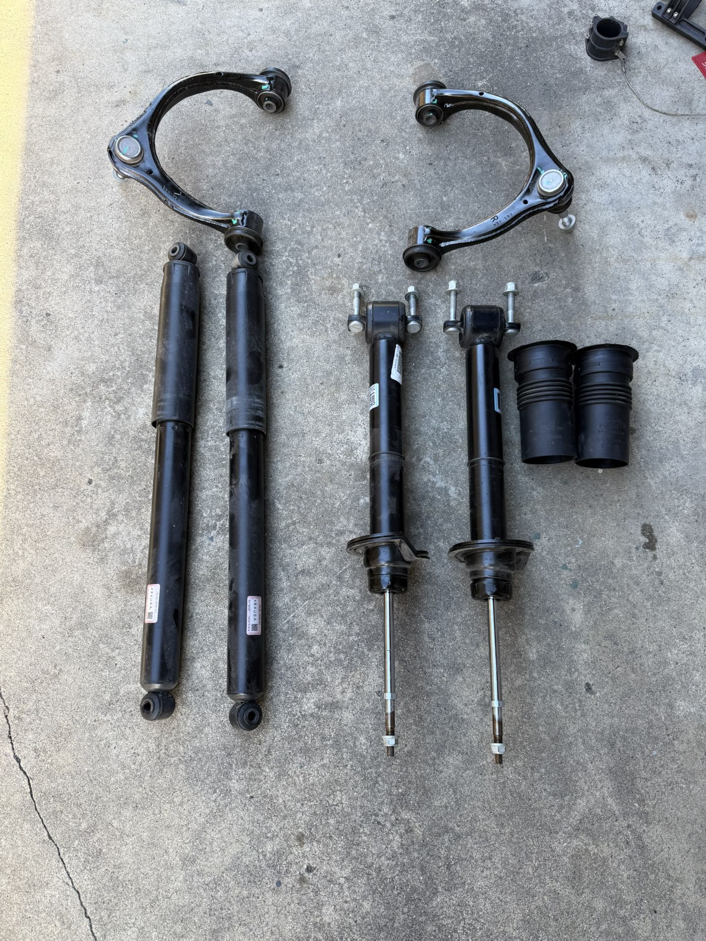 2024 Ford F-150 4WD STX Stock Shocks and Upper Control Arms