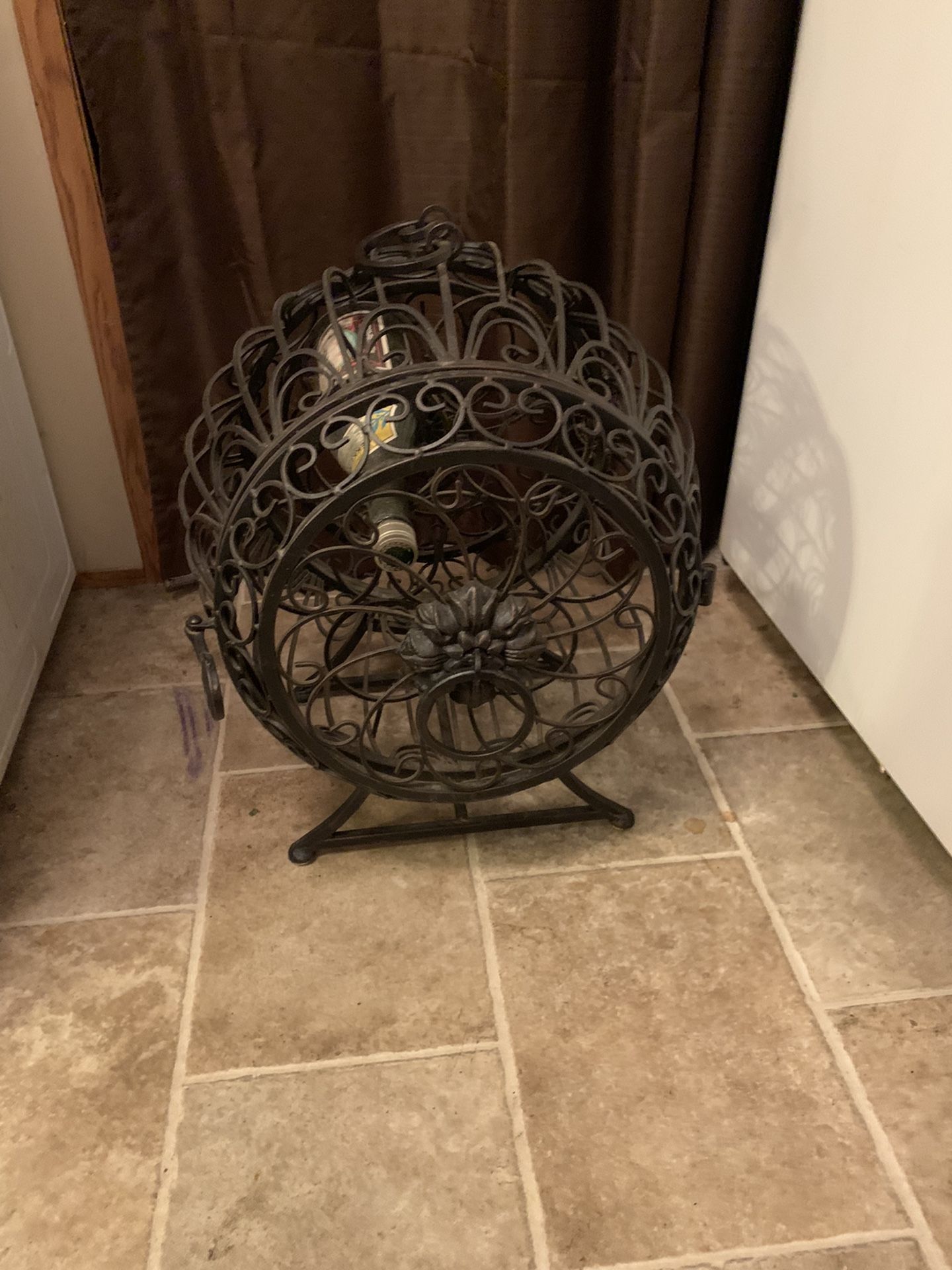 Unique Wine Rack ( Round Wrought Iron )