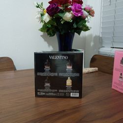 Valentino Travel Kit The Perfect Gift 