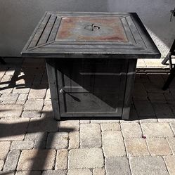 Outdoor fire pit propane