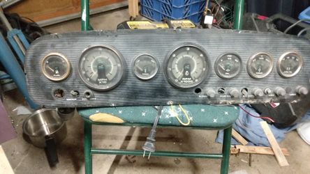 Boat gauges and bezel