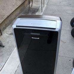 Portable AC 14000 BTUs