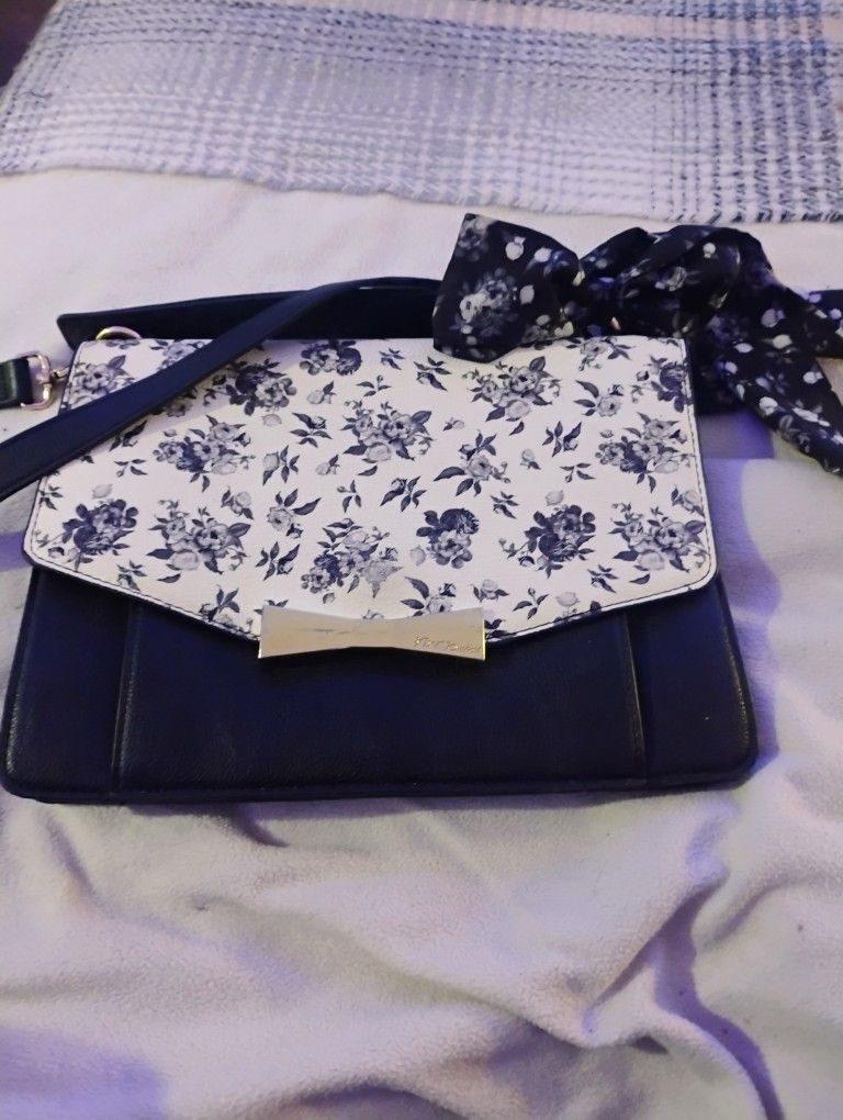 Women's Betty Jhonson Purse