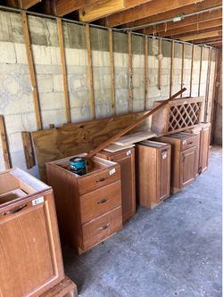 Real wood, kitchen cabinets, solid wood, medium oak countertop, home kitchen, and bath Real wood, kitchen cabinets, solid wood, medium oak countertop,