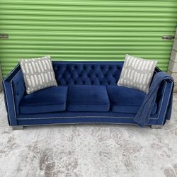 *Free Delivery* Modern Tufted Velvet Couch Sofa