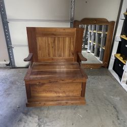 Bench / Hall tree