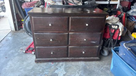 dresser