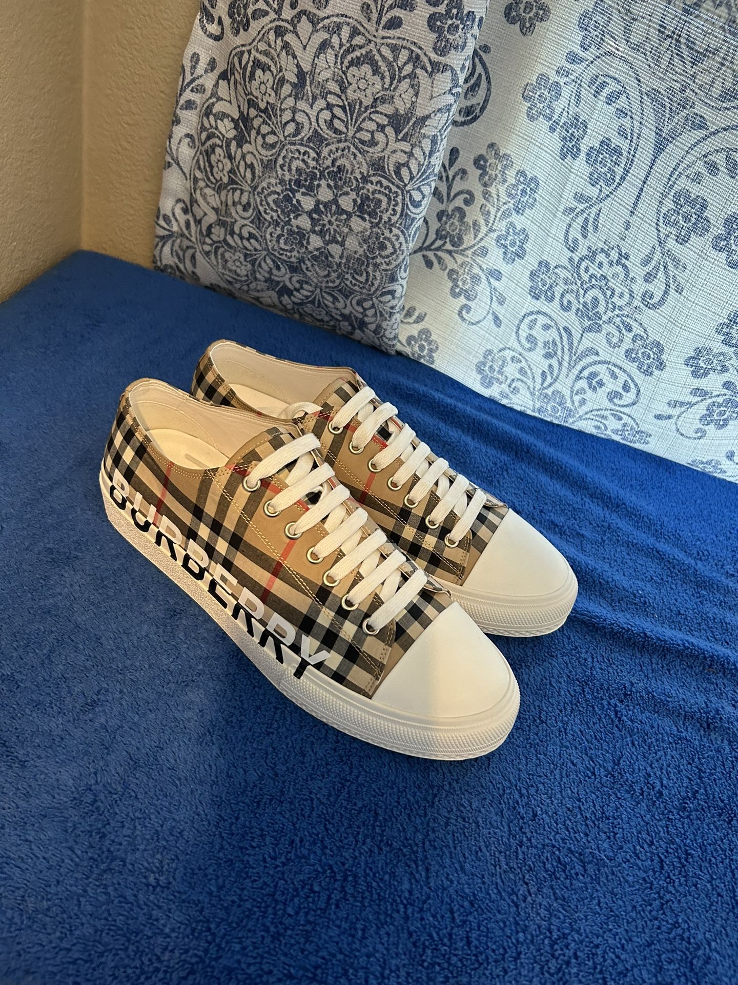 Burberry Logo Print Vintage Check Cotton Sneakers for Sale
