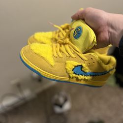 Nike Yellow Bear Dunks Sz11m 