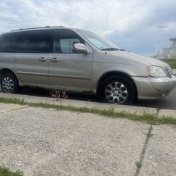 2005 KIA Sedona