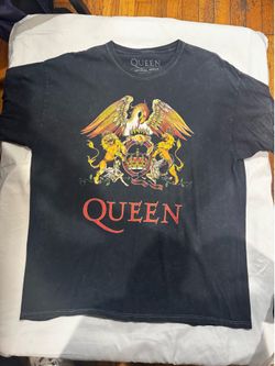 Queen T-Shirt (L)