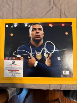 Kylian Mbappe Signed France Original Photo 2018 FIFA WC Global Authentics COA