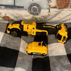 12 V Brushless Dewalt Oscillating Multitool With Two Batteries, No Charger