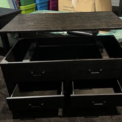 Coffee Table With Lift Top And Two End Tables