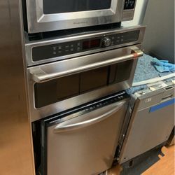 GE Café Microwave 30”