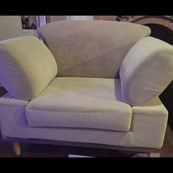 2 piece Loveseat n Armchair