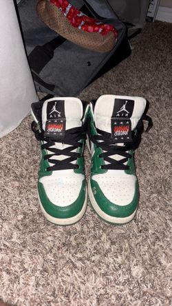 Air Jordan Mid