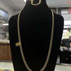 Matching Bracelet And Chain 