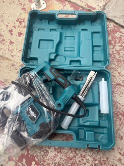 Makita D25414 Heavy Duty Rotary Hammer Drill – SDS Plus