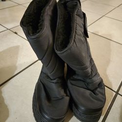 Snow Boots Size 9/10