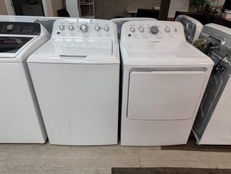 GE Washer And Dryer Set