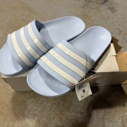 adidas woman's Adilette Aqua Slide size us8