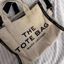 “The Tote Bag” Marc Jacobs