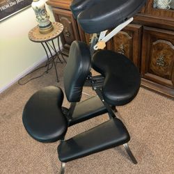 PORTABLE DELUX MASSAGE CHAIR BLACK - UNUSED NEW