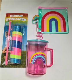 Girl's rainbow and heart 3 pc set.