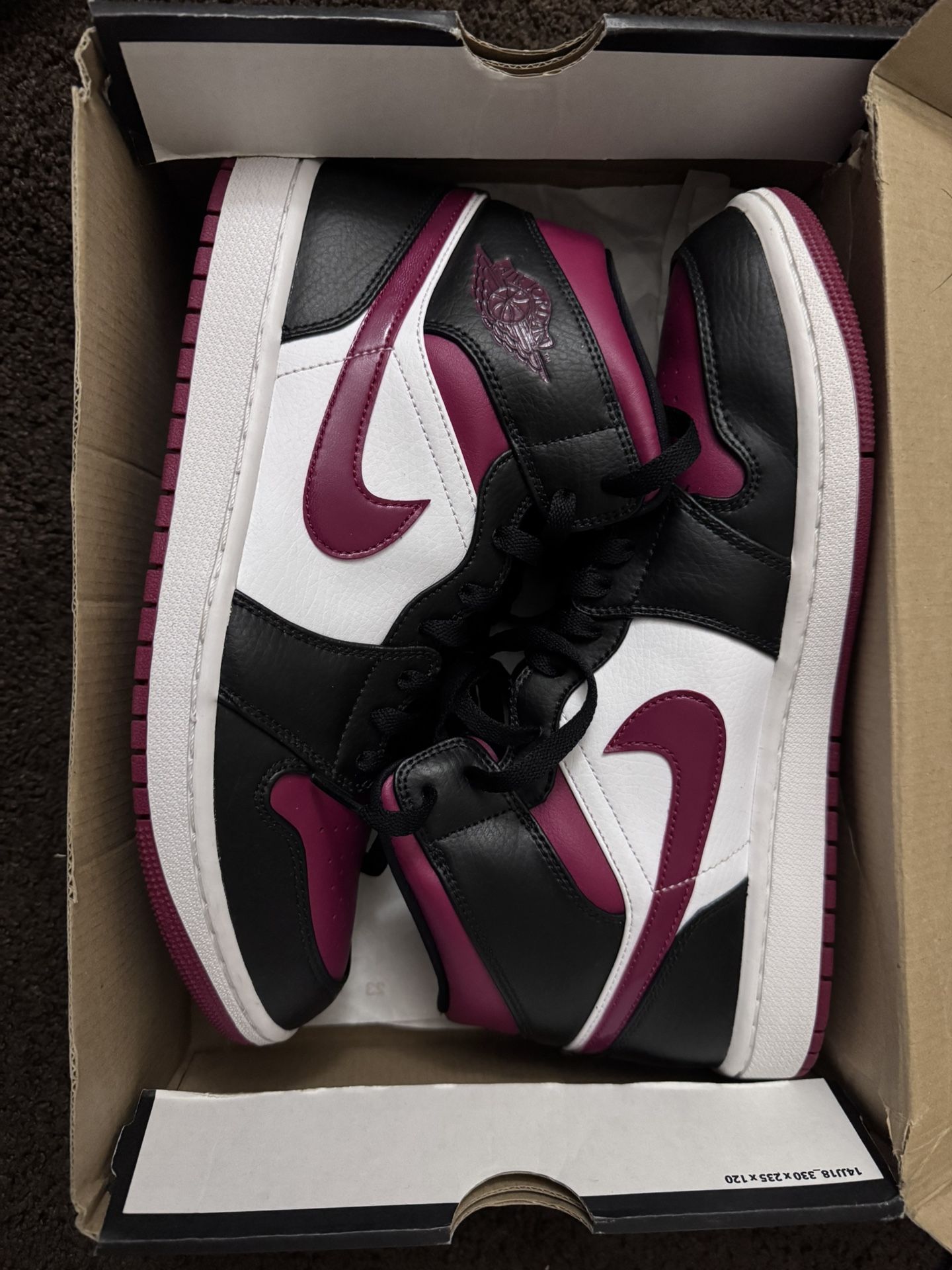 Air Jordan 1 Mid - Unworn
