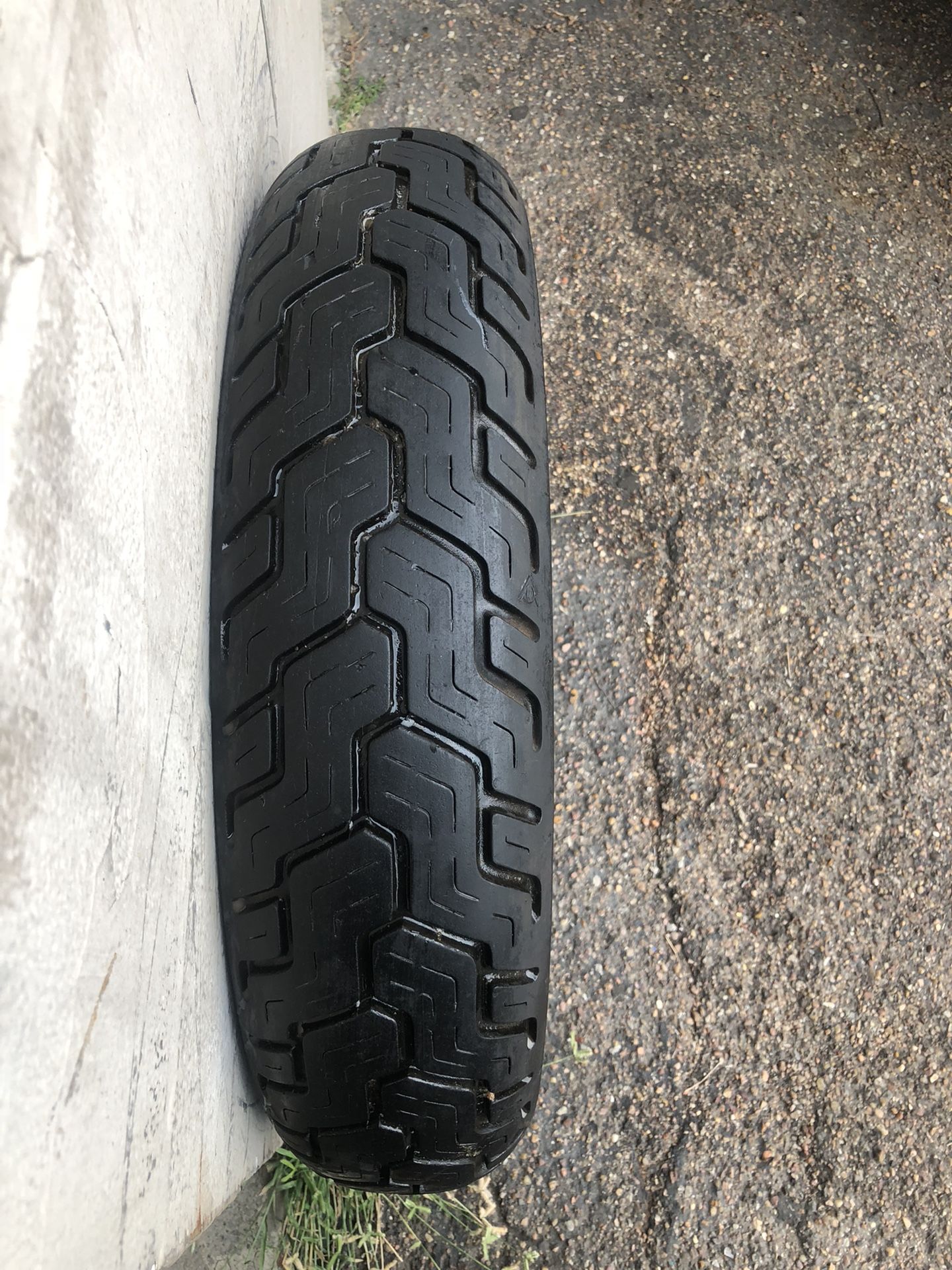 Mt90b16 Dunlop Rear Motorcycle Tire  130/90/16