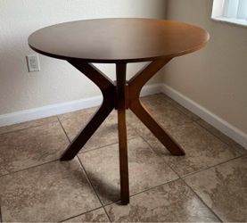 Mid-Century Modern Round Dining Table – Walnut Finish, Starburst Base
