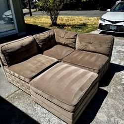 Modular Couch With Ottoman