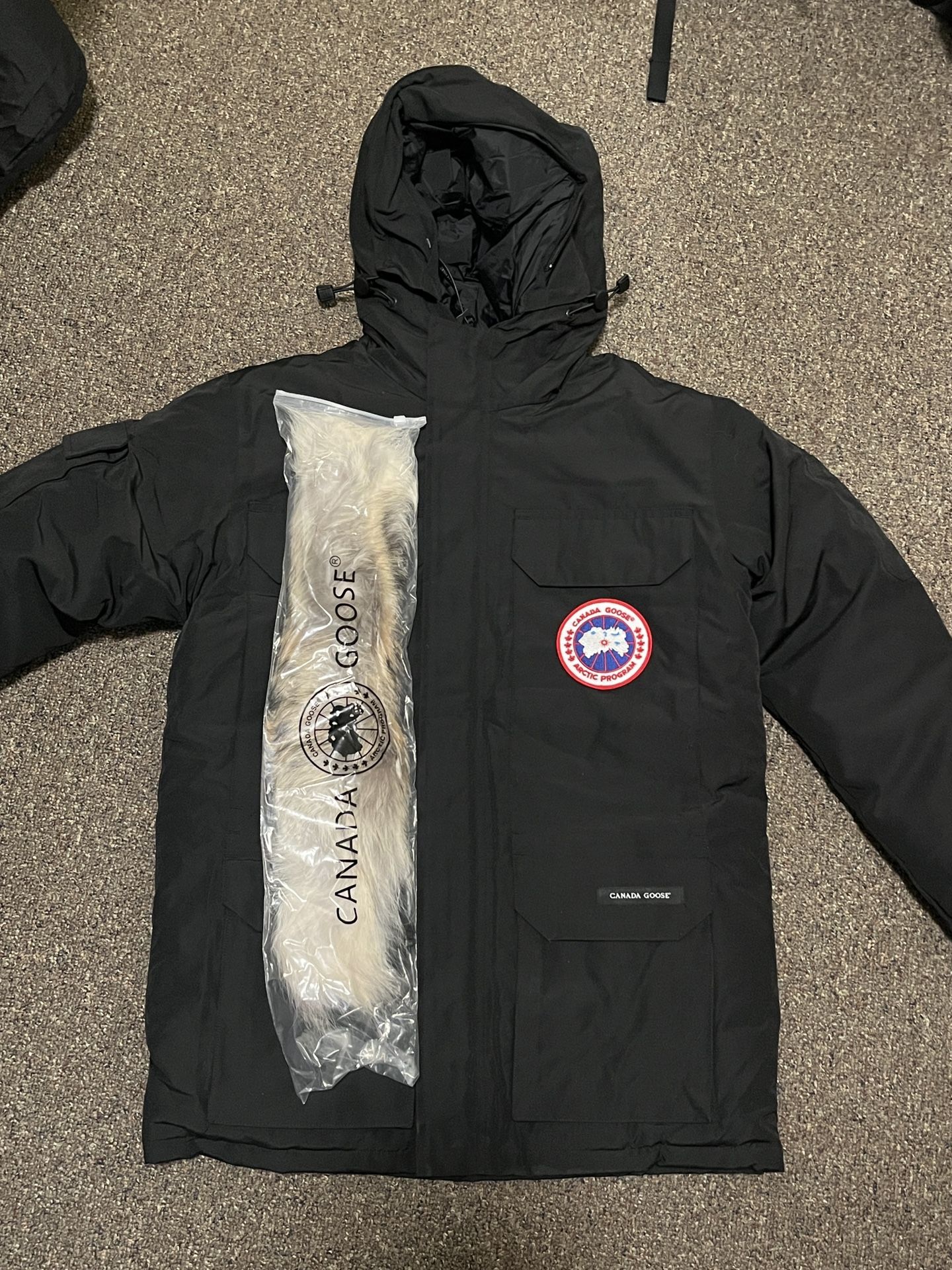 Canada Goose Parka Heritage Size Medium 