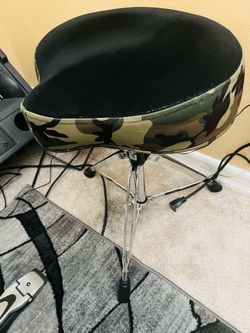 DRUM THRONE
