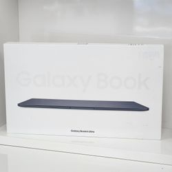 Samsung - Galaxy Book4 Ultra 16" AMOLED Touch Screen Laptop (Intel Core Ultra 7 - 16GB Memory - NVIDIA GeForce RTX 4050 - 1TB SSD)