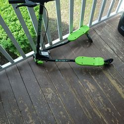 Summer Q Time Q Swing Scooter, With Brakes