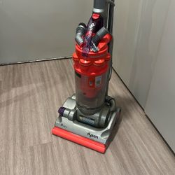 Dyson Vacuum 