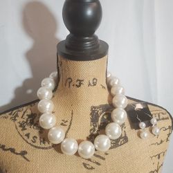 Stunning Silver Toned Chain 2 Piece Faux Pearl Necklace Set 18-21 In Long Cream