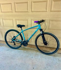 Specialized Cross-trail 700c medium hybrid mountain bike