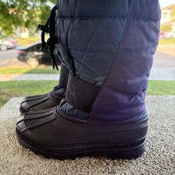 Girls Snow Boots Size 2
