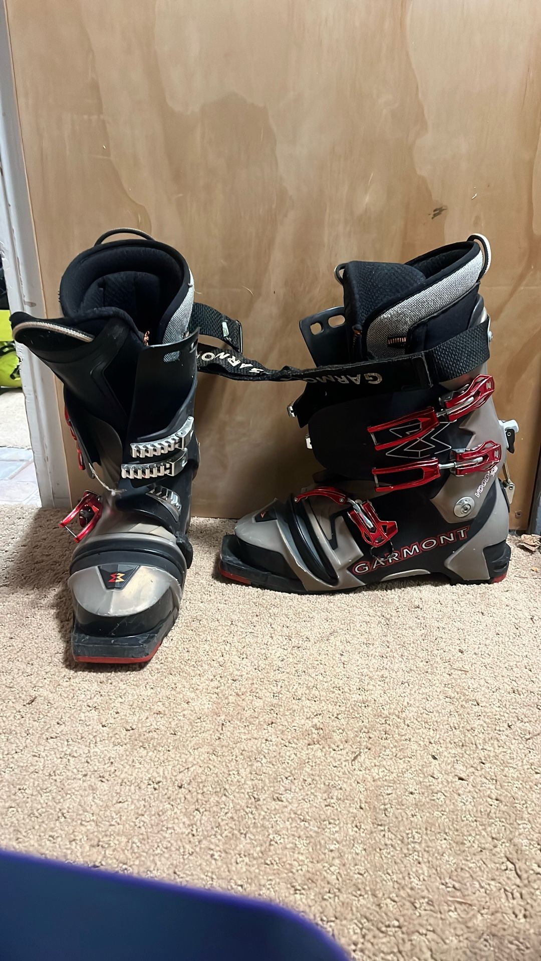 Garmont Voodoo Telemark Boots 28.0 for Sale in Bothell, WA - OfferUp