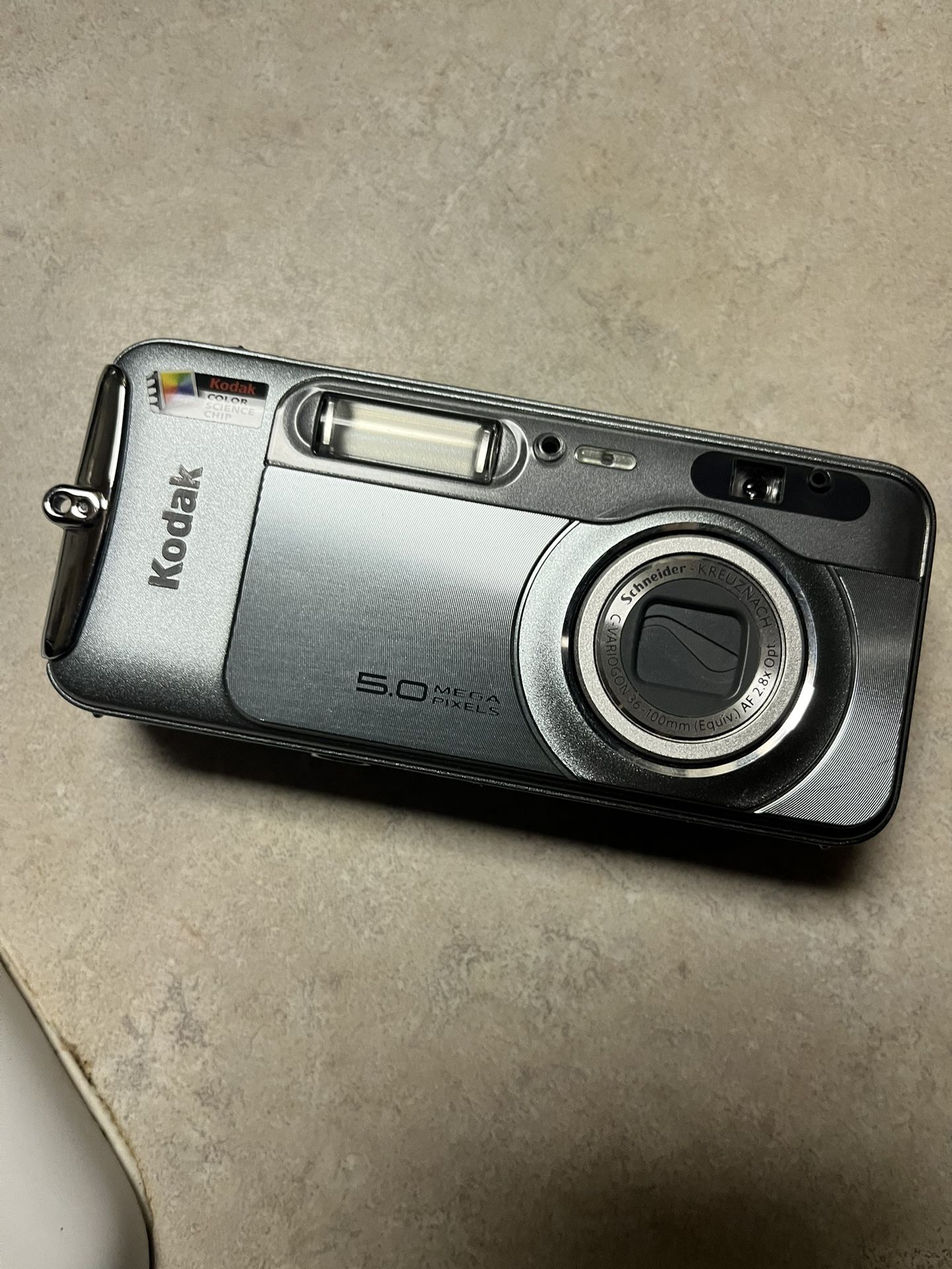 Kodak Easy Share LS753 5 Mp Digital Camera 2.8x Optical Zoom