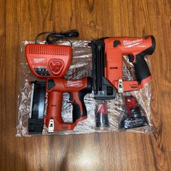  Milwaukee M12 Fuel 18 Gauge Compact Brad Nailer (2541-20) & Milwaukee M12 23-Gauge Pin Nailer (2540-20) Kit 